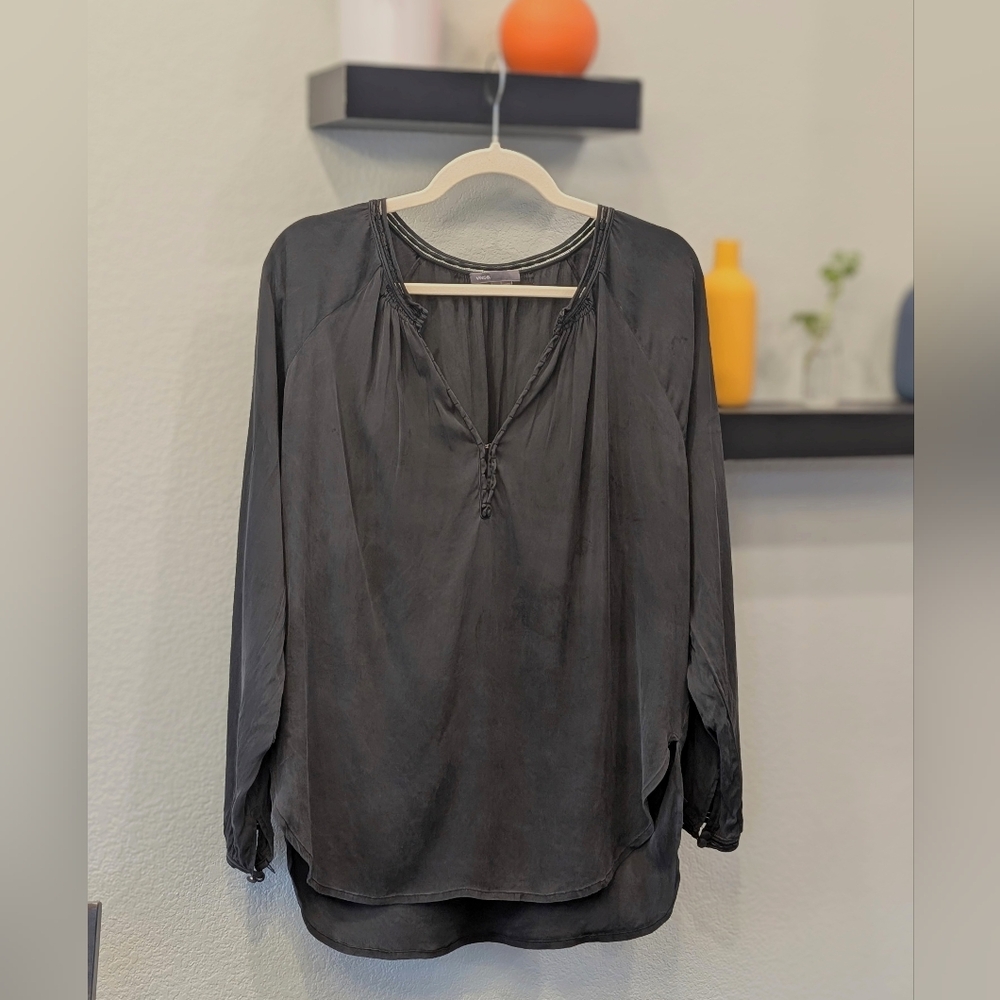 Vince Black 100% Silk Blouse Slightly High Low With delicate detailed Collar.
